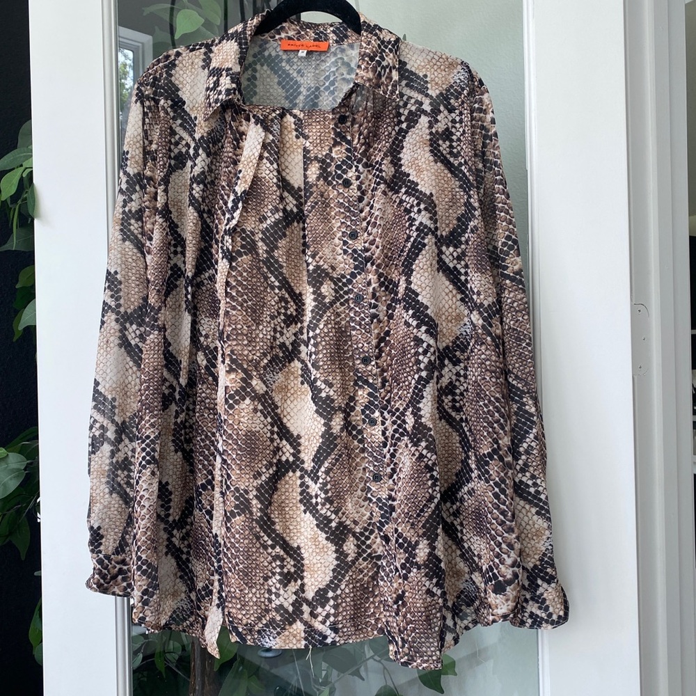 Privée Label brown snake print blouse pants set